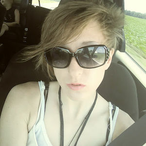 Meet your Posher, Amber